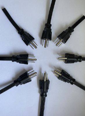 Máquina de moldagem por injecção de mesa rotativa vertical de 120 toneladas para conectores de cabos