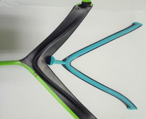 Máquina de moldagem por injecção de cores duplas vertical de 170 toneladas para correia de flip flop