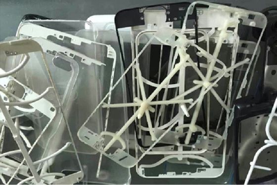 Máquina de moldagem por injecção vertical de alta precisão e alta velocidade para peças de telemóvel