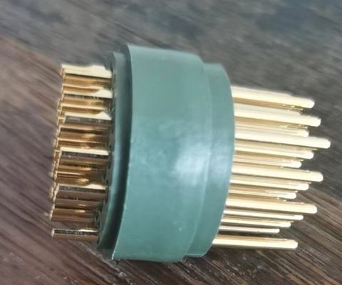 Máquina de fabricação de conectores específicos 120 toneladas Máquina de moldagem por injecção de mesa rotativa vertical