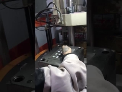 Máquina de moldagem por injecção rotativa vertical de cabo de embreagem de 35 toneladas