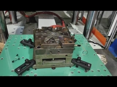 Máquina de moldagem por injecção vertical de 160 toneladas, de um só deslizamento, utilizada para filtros de ar de cabine